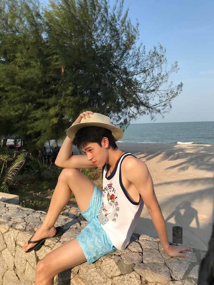 kusexyboy's tweet photo. ตกหลุมรักทะเลอีกแล้ว 💚🌊🐴
-ปริ๊นต์
IG : @saroot.p
#เศรษฐศาสตร์ #KU80 #KUSEXYBOY #ศิษย์เก่าแซ่บต้องบอกต่อ https://t.co/BcZsSTPYVq