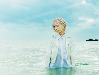 fes_nes's tweet photo. GUEST2人目はReoNa✨️

鹿児島奄美大島出身のシンガー”ReoNa”初登場🍹
島への想いを歌った新曲について語ります。

5/8(金)24:45 OA!!! https://t.co/zrUQzYFiIW