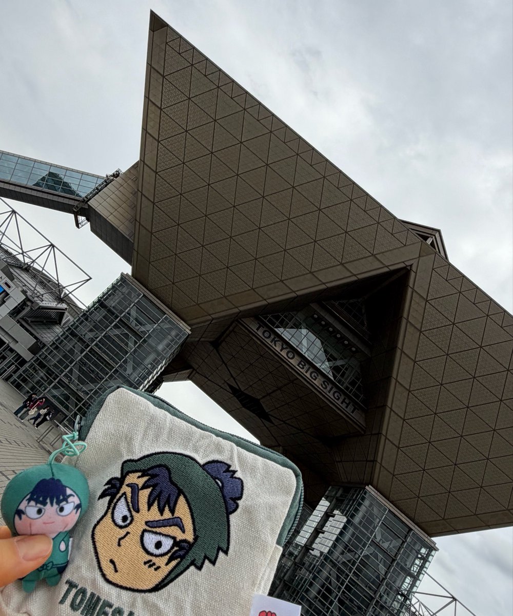 oz_green_0's tweet photo. イベント撤退！
完全に選択ミスで御本やノベルティを逃してしまった〜(>_<)
差し入れは出来たけど反省点が多い…… https://t.co/Kwam78c7sF