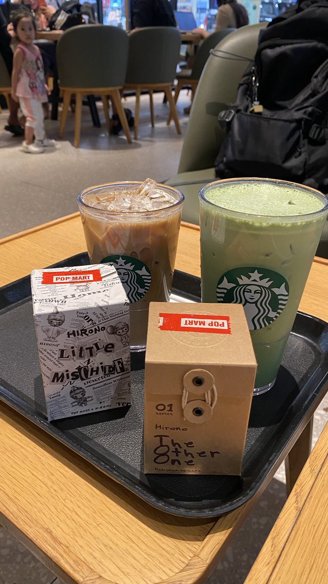 Something_green's tweet photo. Unboxing with my BF @atjamesso https://t.co/dyS3eNc6rO