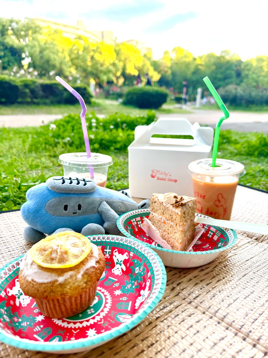 GW最終日☀️

公園でピクニックしたよ🧺🌼

#ぬい撮り #ぬい活 #ピクニック