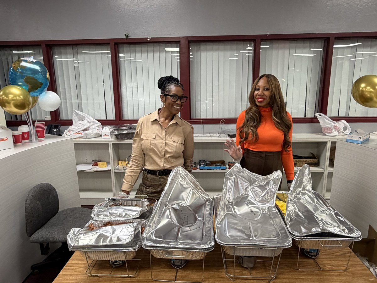 McNicolHawkLife's tweet photo. Day 1 kicked off Teacher Appreciation Week in style. Our All-American Breakfast brought great food, great company, and even greater appreciation for our incredible staff. Starting the week by celebrating the dedication, heart, and impact our teachers bring every single day! https://t.co/Aa1KWZRj9W