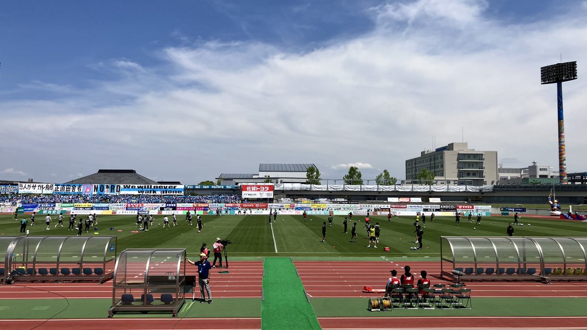 St11102927's tweet photo. いつもメインの民は日差しに慣れてない https://t.co/JZJaWlFCc4