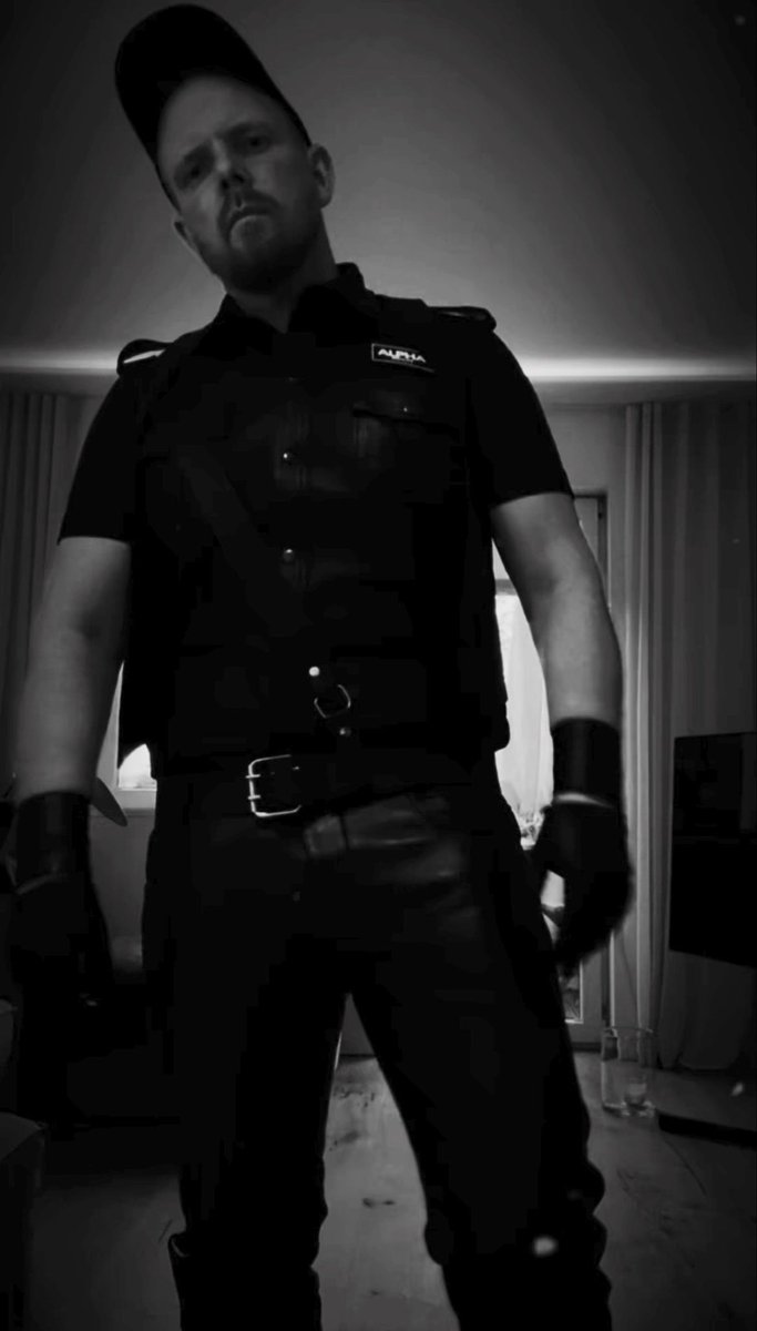 Leather Alpha Chris tweet media