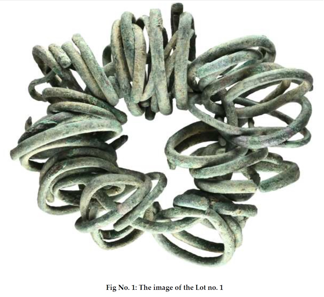 ijarchaeo's tweet photo. A hoard of 282 copper rings discovered in Gohana (Sonipat, Haryana), now preserved at the Shahjad Rai Research Institute (Baraut,U.P.), has been linked to the Ochre Coloured Pottery (OCP) / Copper Hoard Culture. Till now these were considered to....

Link: https://t.co/1oyrPxXhBK https://t.co/TGV6gzevqm