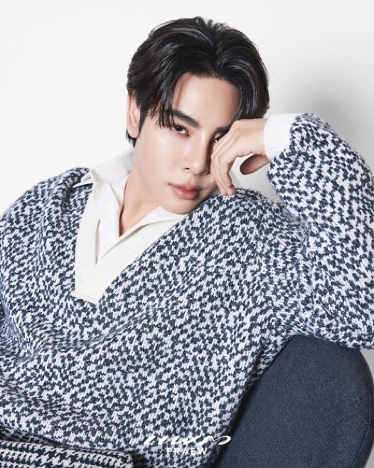 KoungXymt34180's tweet photo. 😱😱😱เลิดเกิน🥰🥰🥰🌏🪐🤎❤️
#PraewDigitalCoverXOnlyFriends
#OnlyFriendsDreamOn #Praewmag
#GMMTV 
@Praewdaily @Earth_Pirapat @wixxiws
 #มิกมิกของพ้ม #EarthPirapat
#mixxiw #ส่วนผสมของมิกซ์ #เอิร์ทมิกซ์ ; #EarthMix https://t.co/QR8e5H7Wfi