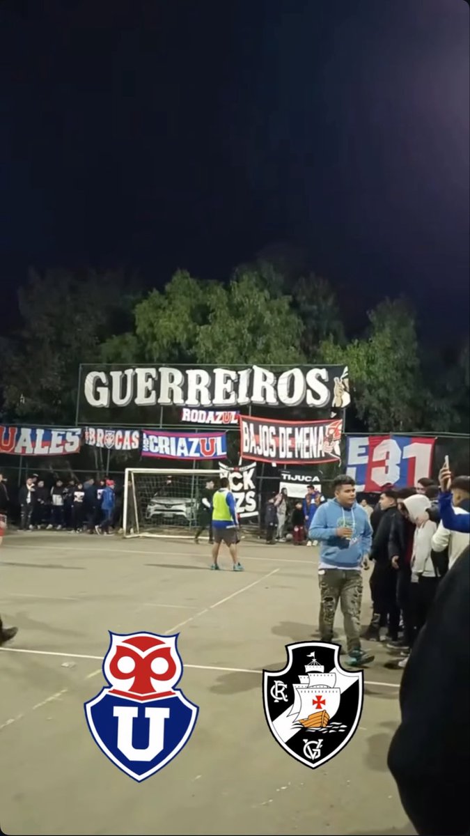 No puede ser, estas maracas de azul ahora chupandole el pene a Vasco da Gama JAJAJAJAJ