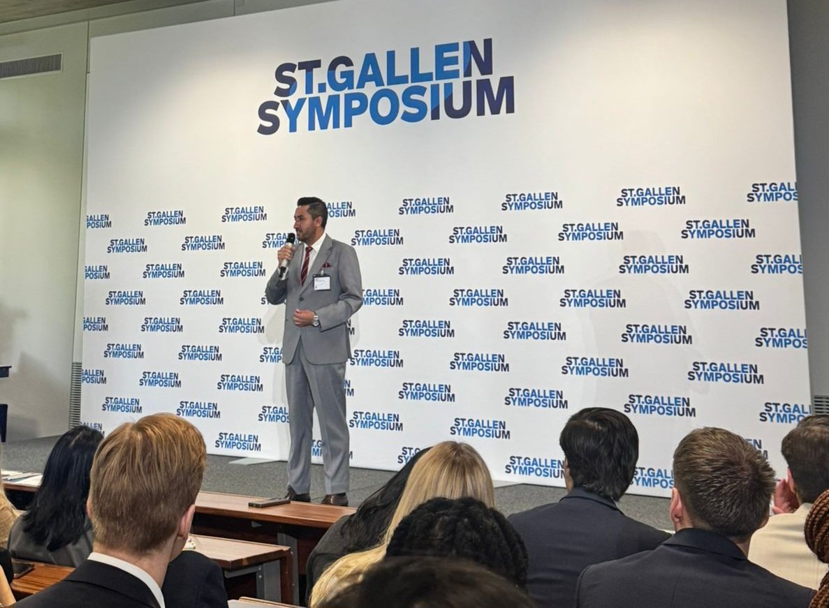 jagdishkharel1's tweet photo. "From Leader of Tomorrow to Leader of Today" 
Speaker- St. Gallen Symposium in Switzerland! 
सन् २०१२ मा "Leader of Tomorrow" को रुपमा सहभागी हुन पाएको थिए । अहिले "Leader of Today" ४० भन्दा बढी युनिभर्सिटीका "Leader of Tomorrow" लाई आफ्नो अनुभव  सुनाउन पाउँदा गर्व लागेको छ । https://t.co/cozn57Fgks