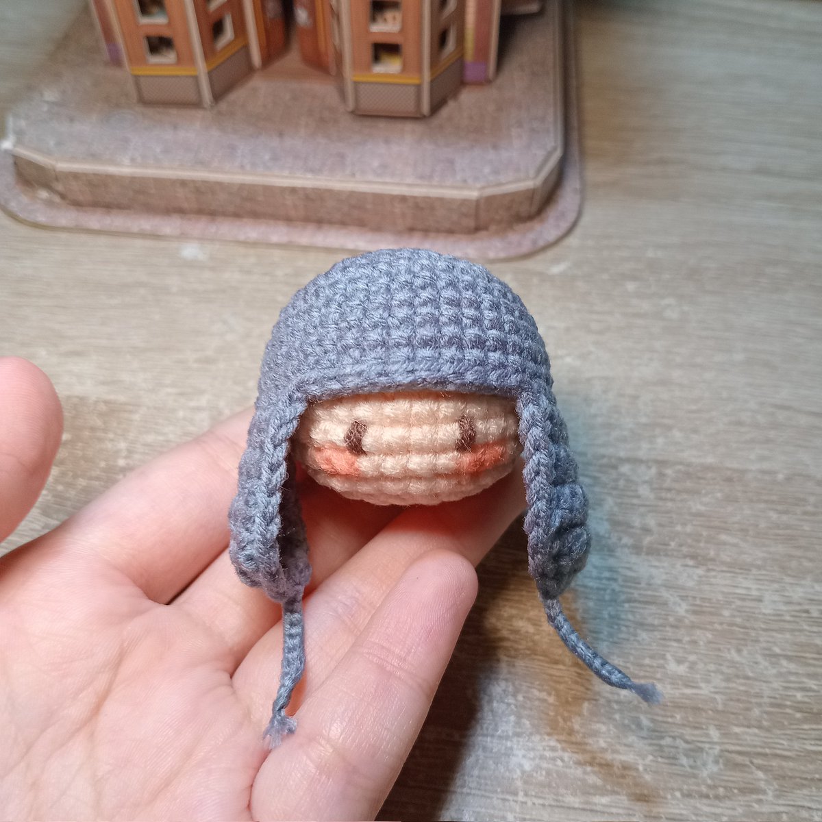 crochesop's tweet photo. Habis nonton nggak tahan pengen bikin Seokjin kuplukan😆🤏🏻

#RunBTS #방탄소년단 #JIN #amigurumi #crochet https://t.co/GJKU1b09Sh