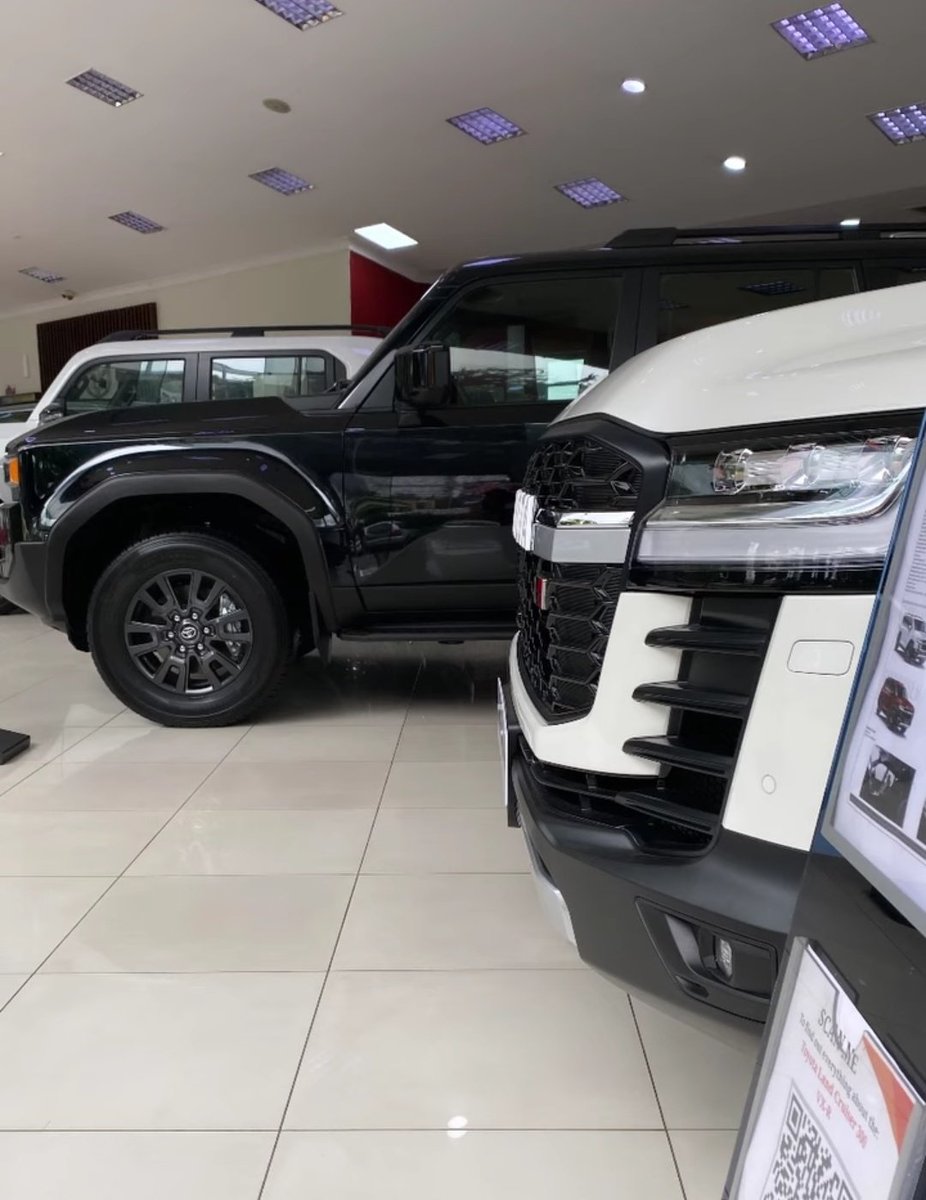 SangKip4's tweet photo. That smell of a new car can heal you https://t.co/rsk7JQpoPh