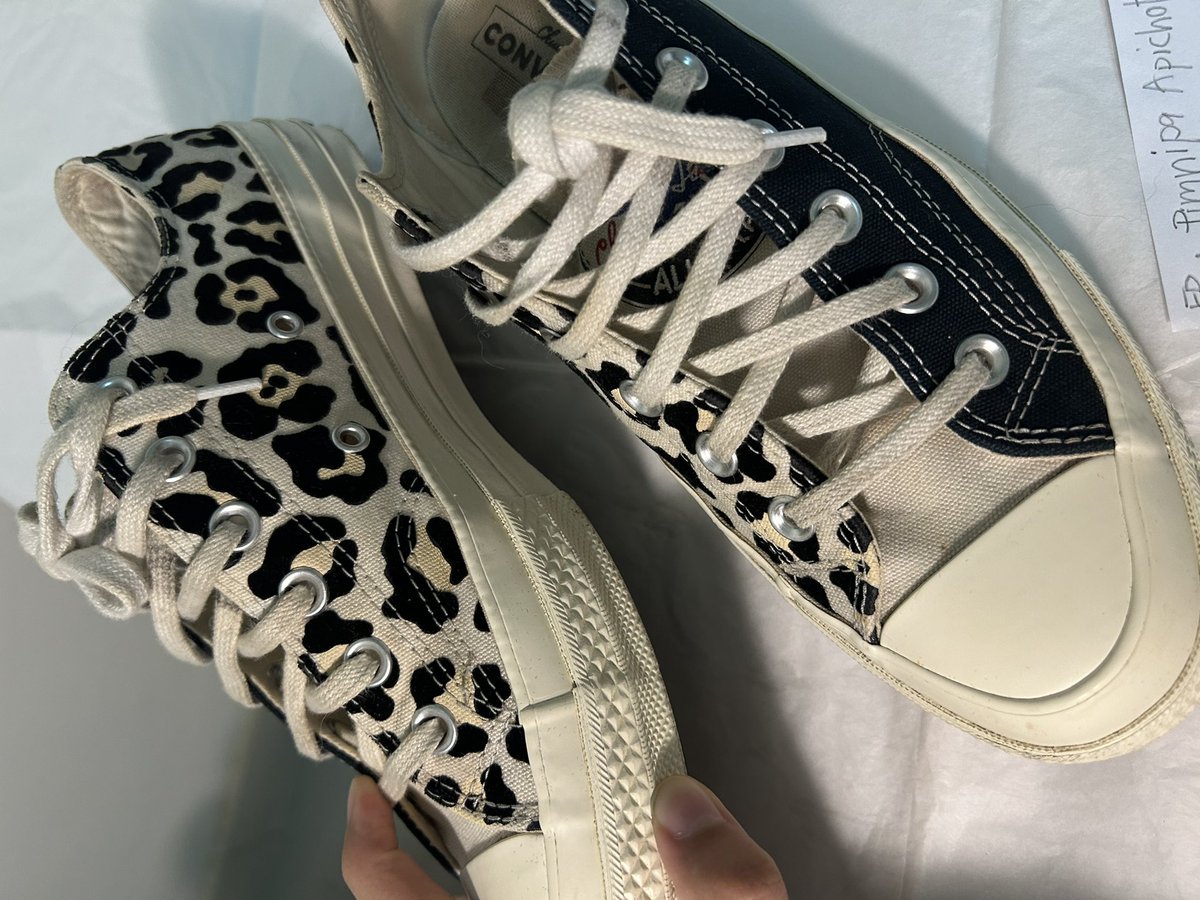 minginmy's tweet photo. 🐆 Converse Chuck 70 ลาย Leopard / Logo Play (แท้100%) Size 40
ใส่น้อย ส่วนใหญ่เก็บ
สภาพดี พื้นปกติ ยางมีรอยเล็กน้อย
ไม่มีขาด ไม่มีพัง เชือกเดิม
(ไม่มีกล่อง)

💸 1700 ส่งฟรี EMS ลดสุดๆและคับ😭
ราคานี้คุ้มมาก ซื้อมา4000คับ 🥹
#ตลาดนัดnct #marklee #converseมือสอง  #รองเท้ามือสอง https://t.co/Et1Otea7u7
