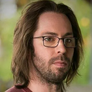 FrankAllotta's tweet photo. @mkhammer This is what he would look like with glasses. https://t.co/1BjE2J5z7x