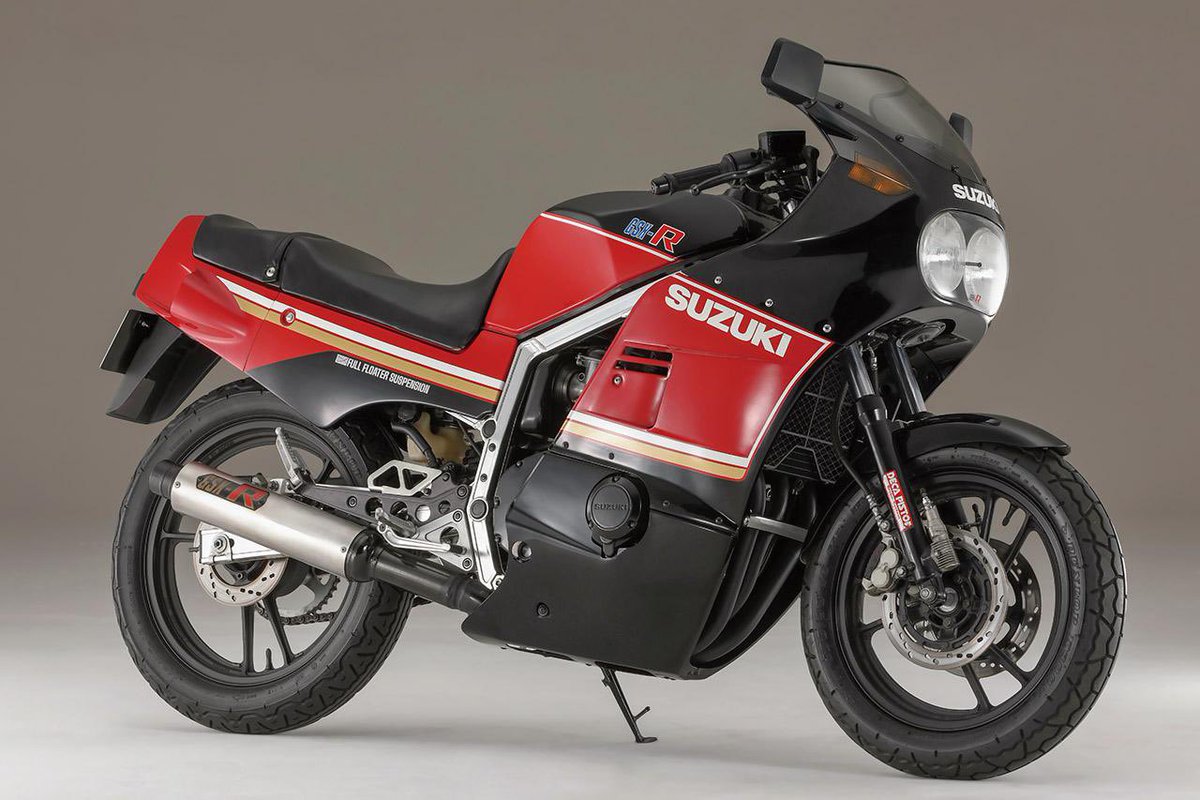 Accela@バイク記事紹介 tweet media