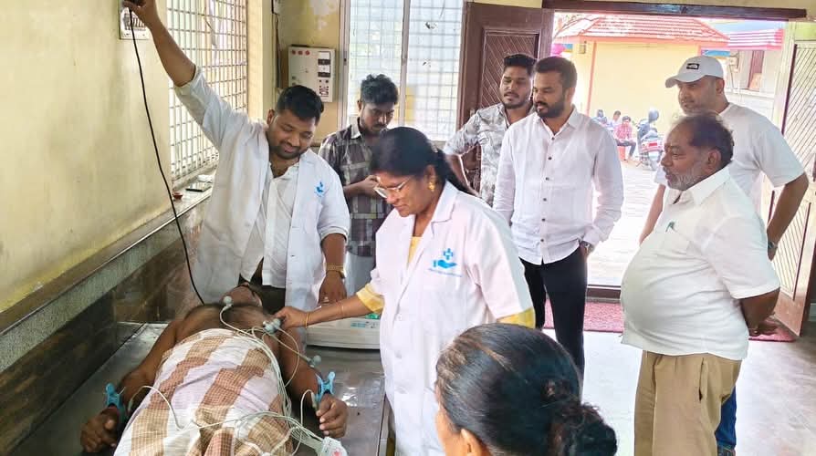 INCBangaloreSo1's tweet photo. Free medical Health and eye Camp at Old madiwala someshwara temple . Btm assemply
#Madiwala #Rlr #bnmr #lmr#lionesclub
Medical Camp Summary
Location:- Sri Someshwara Temple Madiwala Bangalore-68
Date:-04/05/2026 ( Monday)
Total Patients Attended :- 202 https://t.co/MVdDcN94Ms