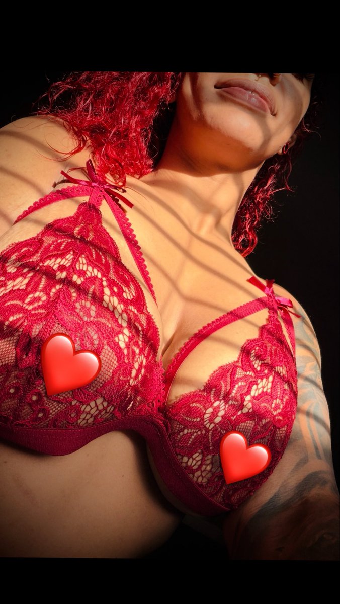 MaevesLife's tweet photo. Would you Spoil Me? ✨✨✨ Cash App $MuscleMommyMaeve 
#contentcreator #onlyfansgirl #busty #motorcycle #musclemommy

https://t.co/0zfNEhHP6g https://t.co/dxlS68zzAn