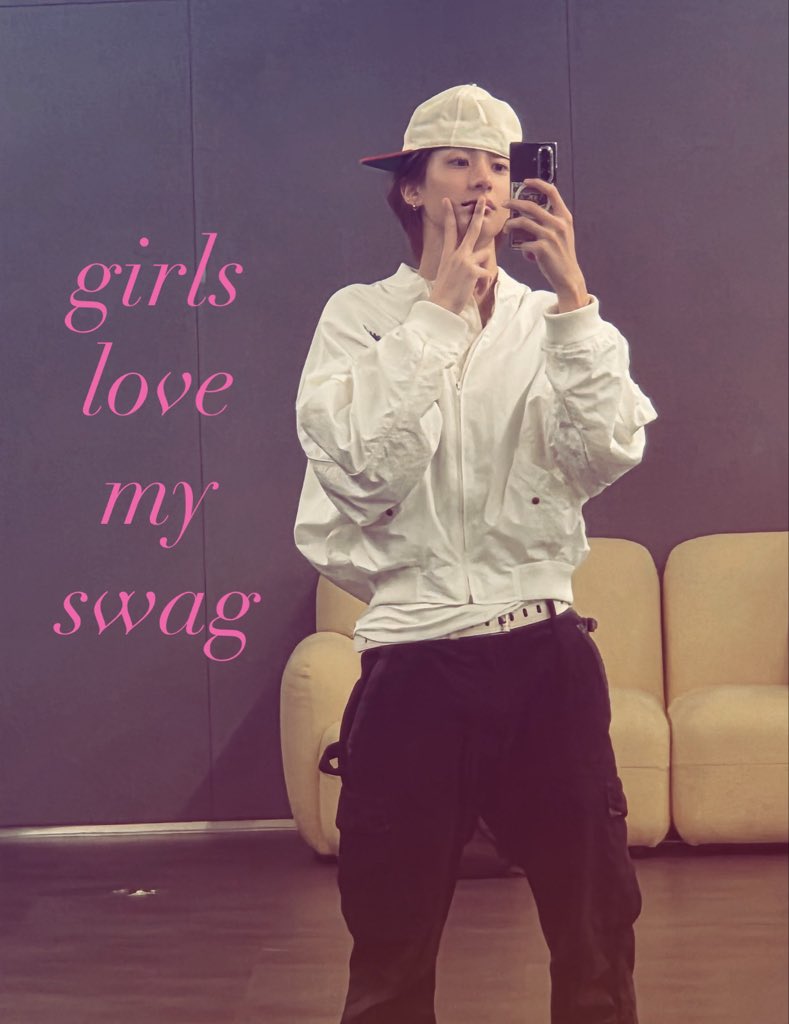 ดัชลี่ (@allforeom) on Twitter photo 