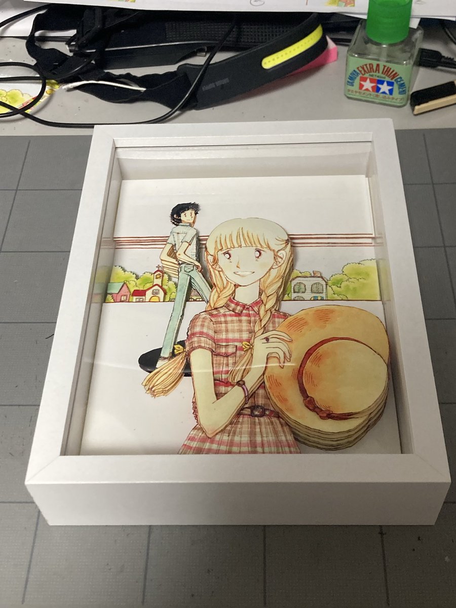 M_Dent3124's tweet photo. 専用額に入れて完成です。実物は6月6日から北九州漫画ミュージアムで土日に行われるアズ漫画研究会60周年展で、ご覧ください。村田護郎氏原画の新作や評判の良かった旧作も出展します。6月28日までですので、よろしく！
#シャドーボックス、#陸奥A子、#歌い忘れた1小節、#アズ漫画研究会60周年展 https://t.co/fgpFGZarYk