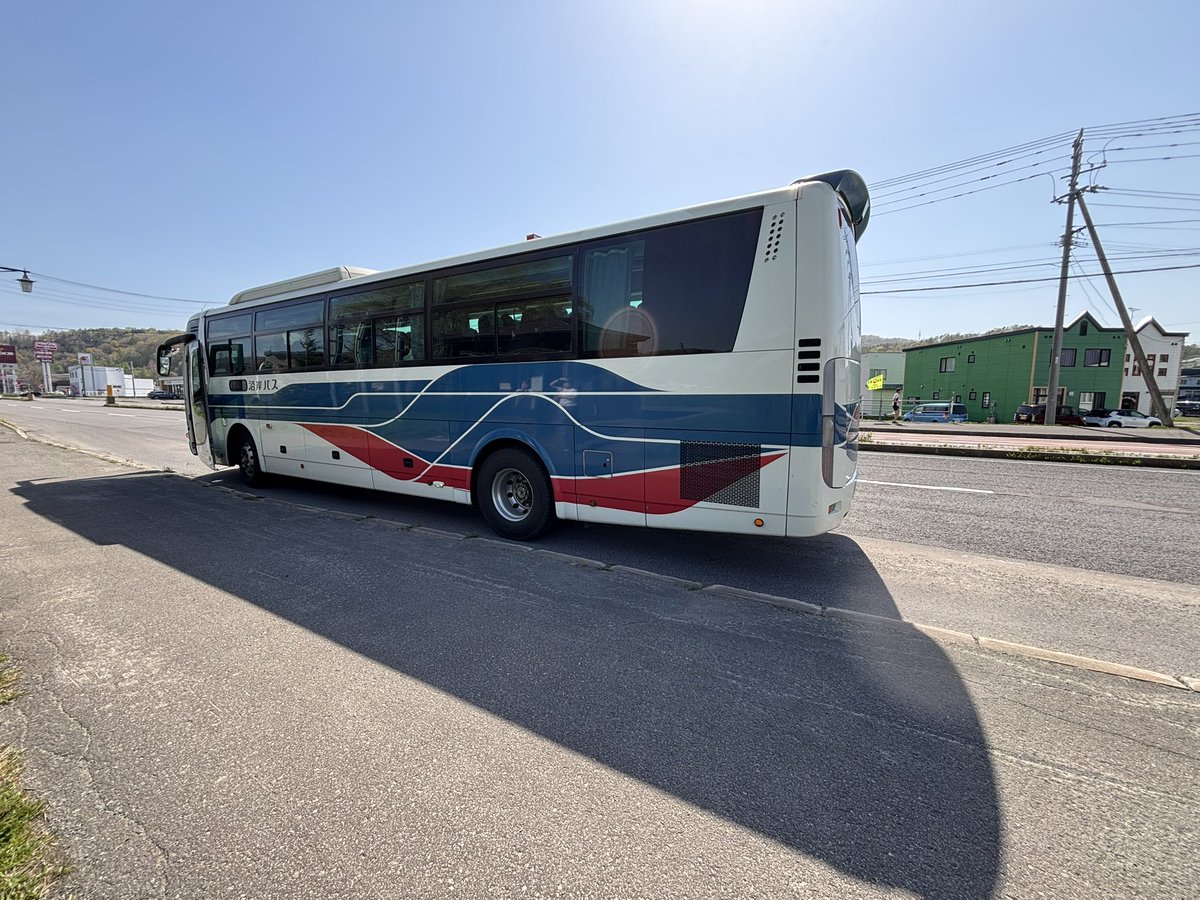 先ほど息子が絵を残して札幌へ 🚌＝3 ヽ(；ω；)