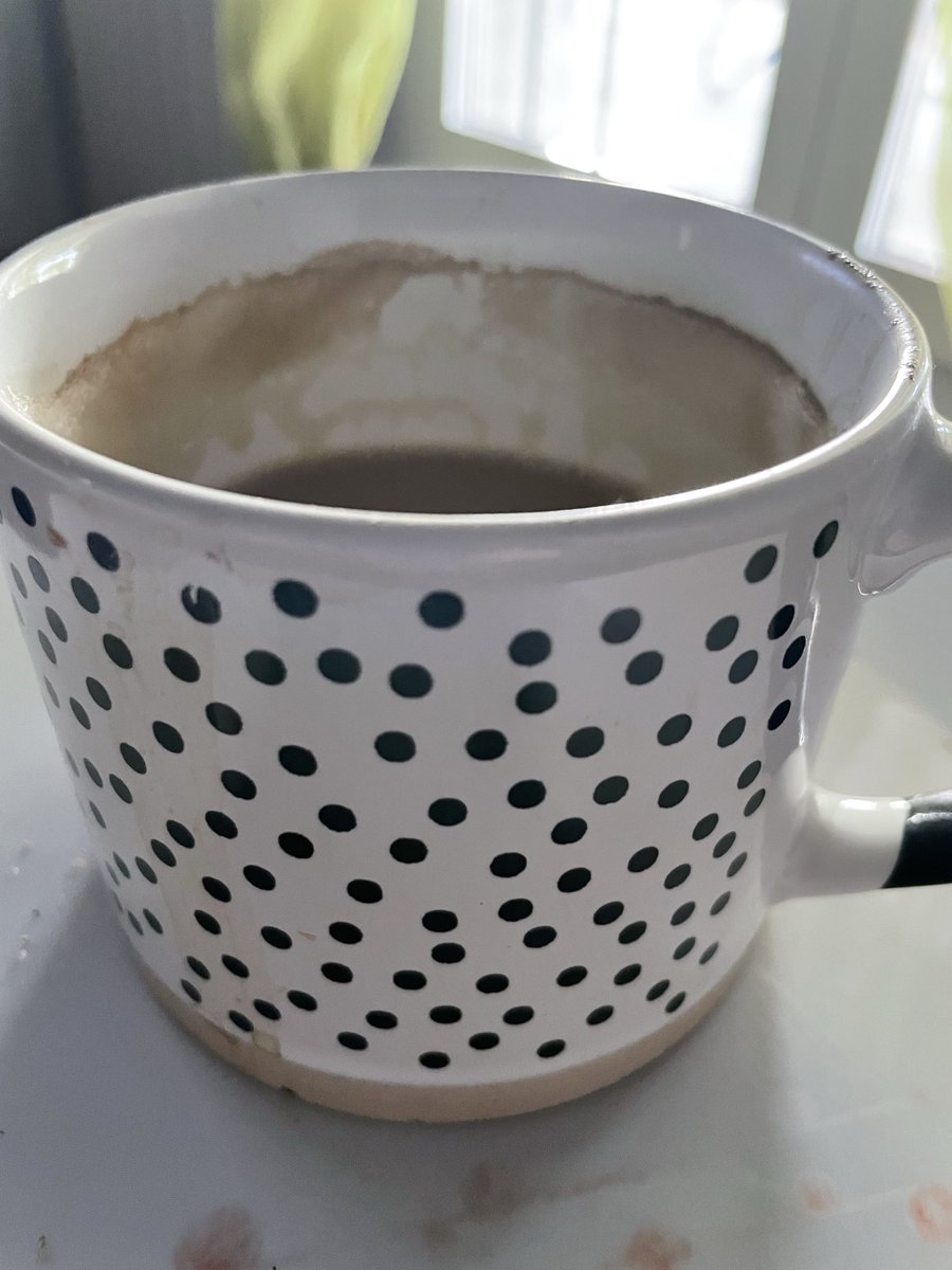 Holaa 👋🏼👋🏼 muy buenos días a todes la gente estupenda del 🌍 que nos leemos, hoy Miércoles va a ser perfecto para disfrutarlo y ser felices 😉😀💜 vamo? Ah y me tomo el café contigo 🤭(como dice la <a href="/Rodraedo/">Laura</a>)