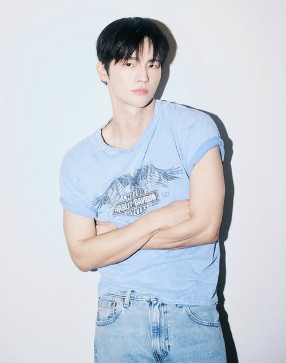 뭐든좋아 tweet media