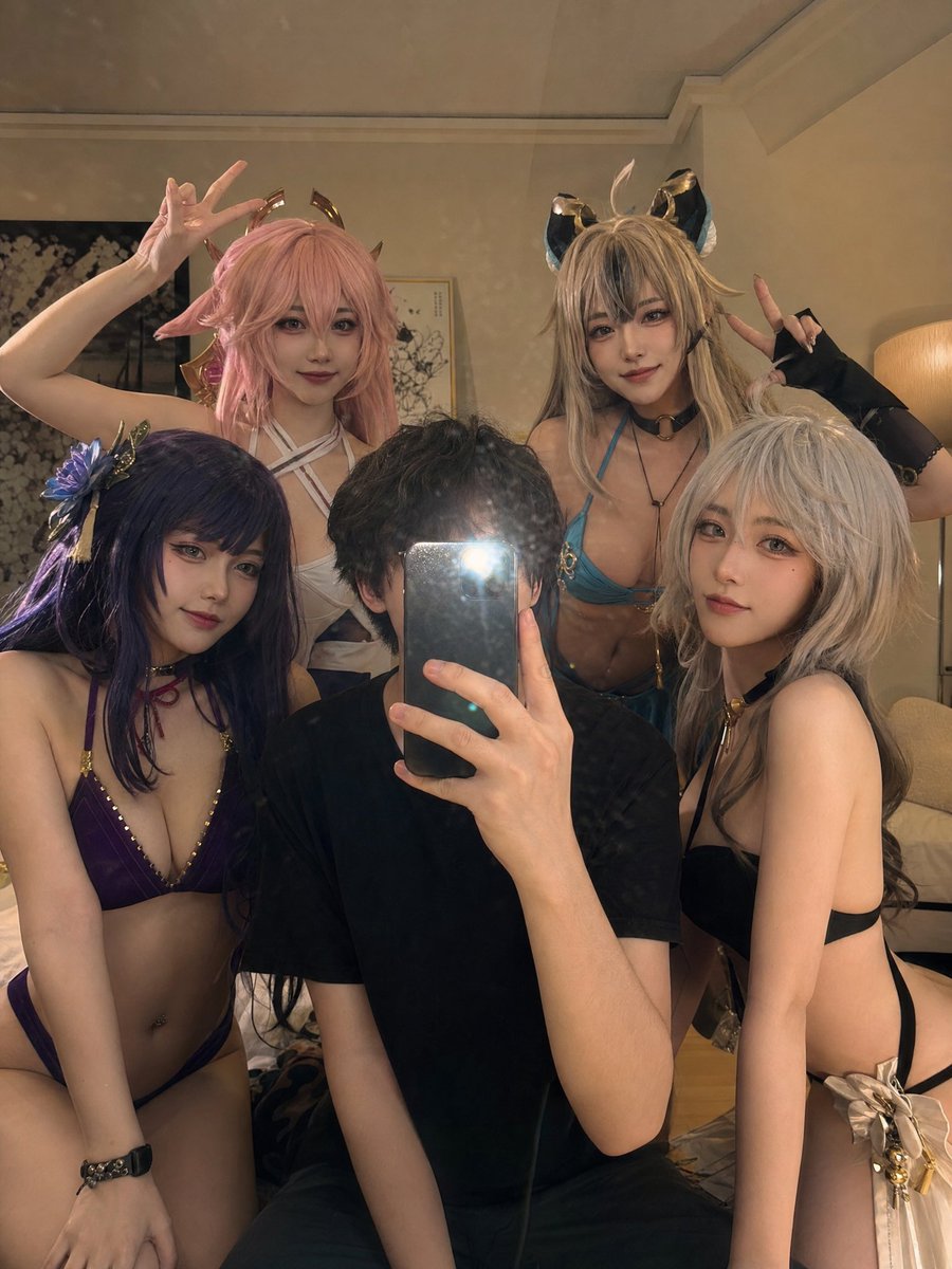 underwoodxie96's tweet photo. My Dream
You can replace the "anime name" in the prompt with the game name, which will allow you to expand the character pool significantly.

prompt：https://t.co/CxnsKqtEyc https://t.co/9V20JZdQim