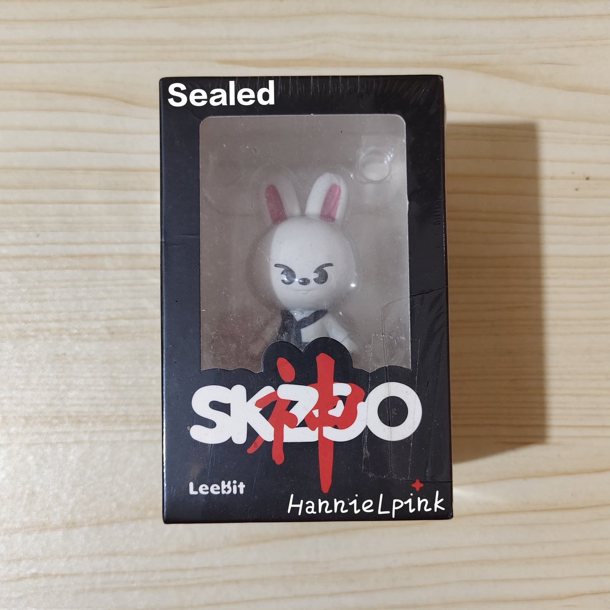 WTS // WANT TO SELL SKZOO FIGURE GOD'S MENU LEEBIT SEALED IDR