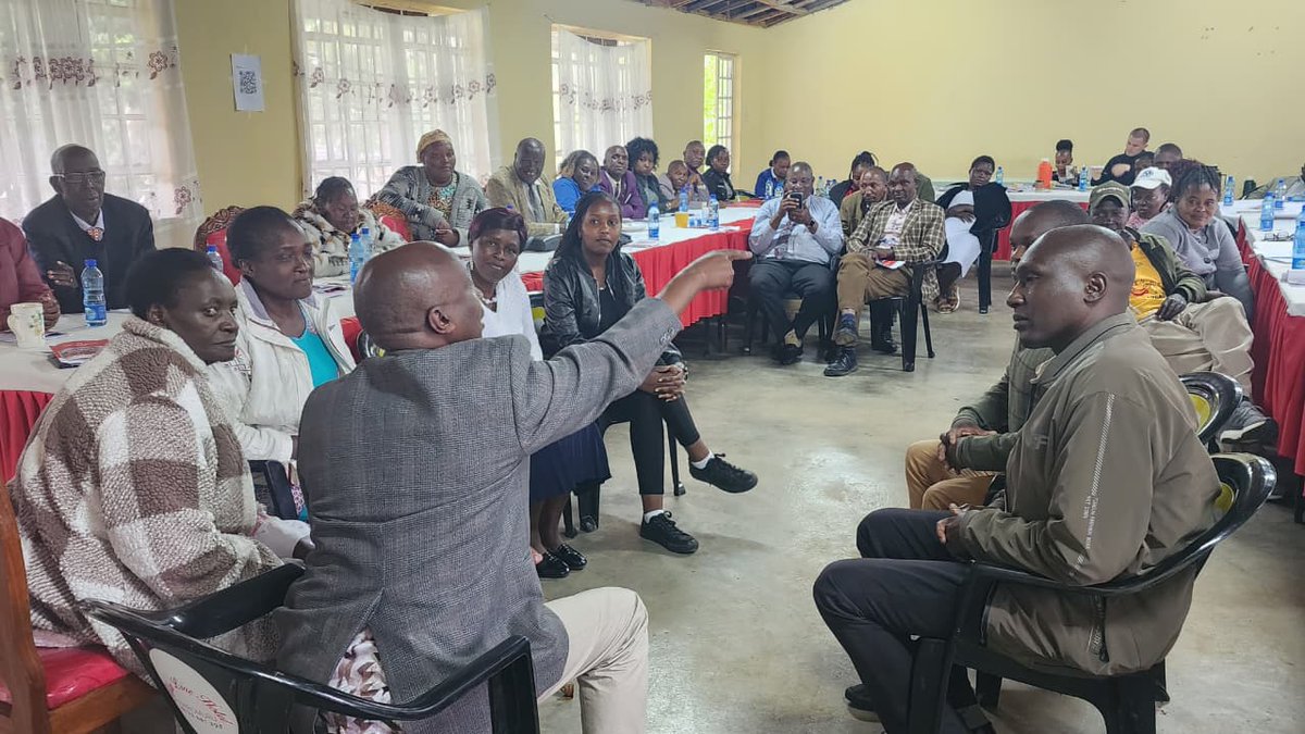 NSCpeace's tweet photo. In Kieni East, Nyeri County.

NSC held a 3-day forum with representatives from NGAOs, NPS, County Govt, CSOs &amp; community members on the current conflict dynamics,the need to revamp &amp; enhance existing peace structures to better EWER mechanisms.

DCC Martin Mauki precided the forum https://t.co/CsR1Nf0Jvz