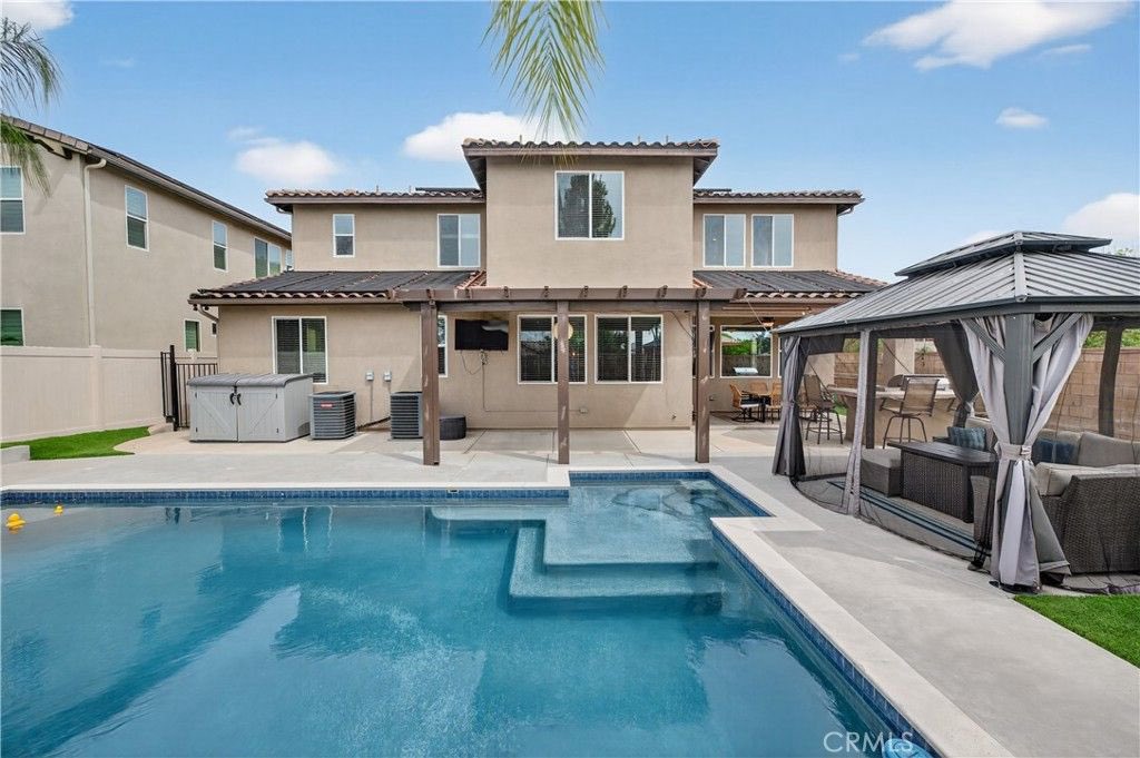 bostons22's tweet photo. CONGRATULATIONS📣📣 🎉🍾 🪧🔑🏰MY DEAR FAMILY FRIENDS OPENED ESCROW ON CINCO DE MAYO 👑👑👑 https://t.co/6E83FgyYDa https://t.co/0sCV2EQX0k
