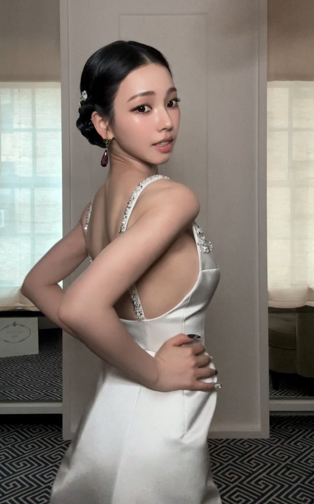 love1122001's tweet photo. Karina 卡寶真心正😍😍
身材又好，又有氣質
真係想知佢係床上淫叫係咩Feel
#意淫 #投稿 https://t.co/K0eiiyqHpe