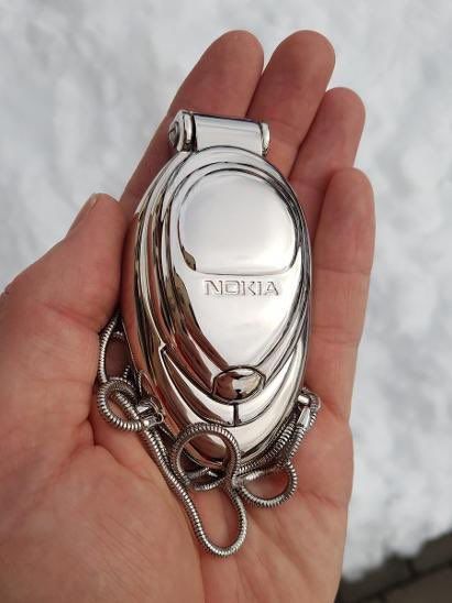 nostalgiacore's tweet photo. Pocket Watch by Nokia (2002) https://t.co/mIgu01wuNt