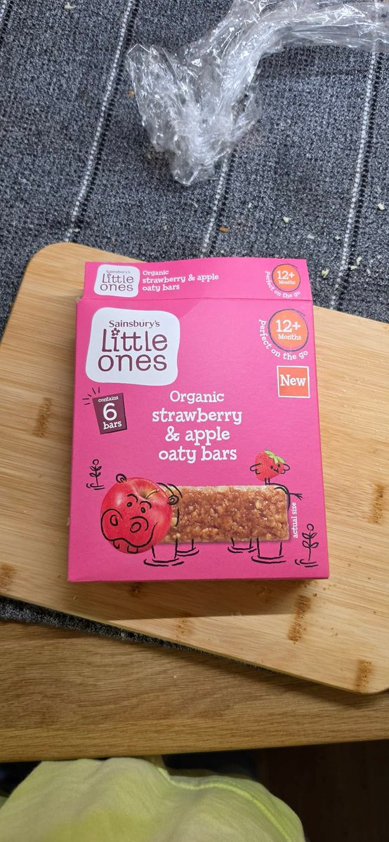 MJR_grylls's tweet photo. @sainsburys have you discontinued these oat bars? Its the only one my son will eat and is a safe food for him. Any help would be much appreciated https://t.co/fR8SVfijTW