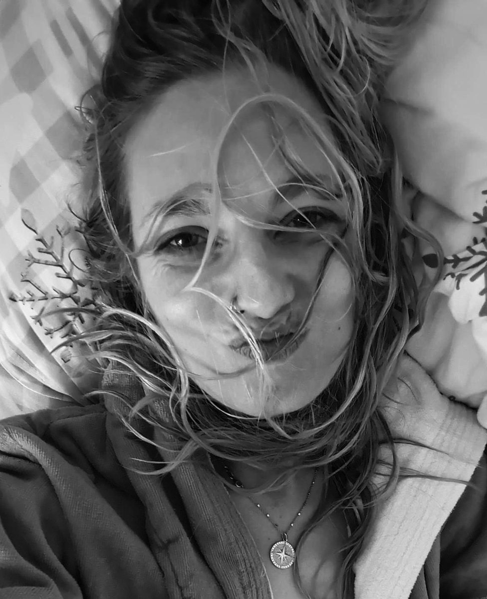 curie_julie's tweet photo. Moin, ihr Wilden 🖤🩶🤍
#perfektunperfekt
#imperfectperfect https://t.co/0A1euSsc2e