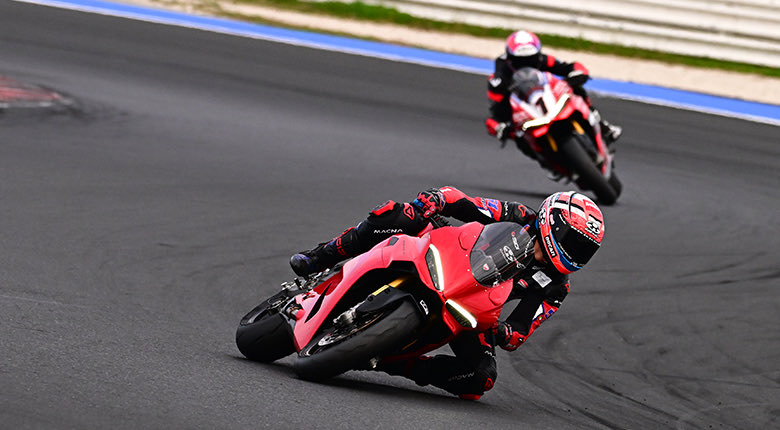 Ducati España tweet media