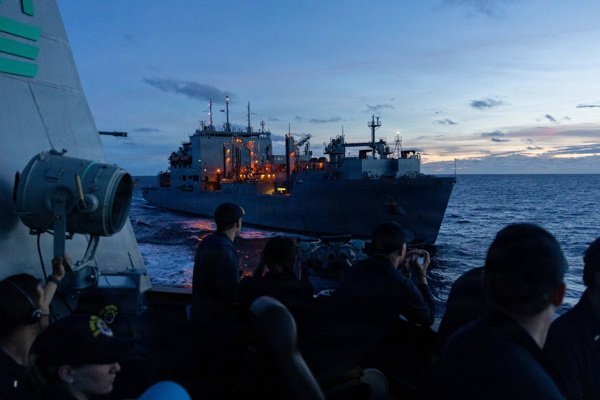 Sustainment at sea. ⚓️💪

Sailors aboard USS Mustin safely complete replenishment-at-sea operations with  USNS Carl Brashear in the Indian Ocean. Seamless logistics operations directly fuel fleet readiness to secure a free and open Indo-Pacific.

#ForgedByTheSea | #US7thFleet https://t.co/Hq5c5kXi4y