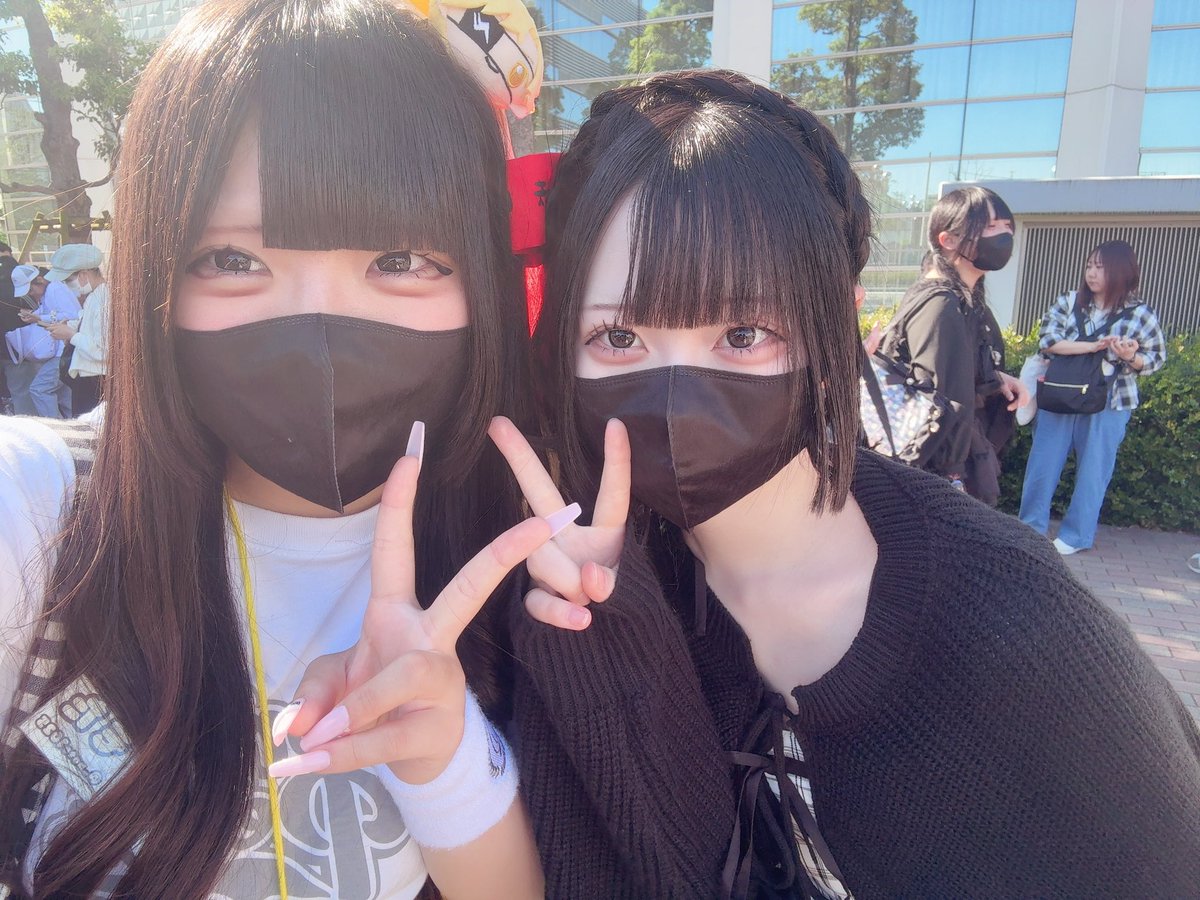 もた tweet media