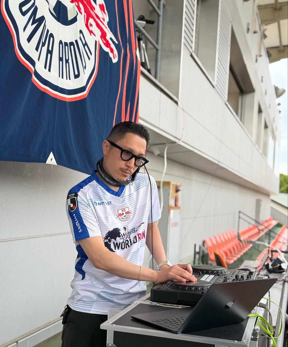 djshingo tweet media