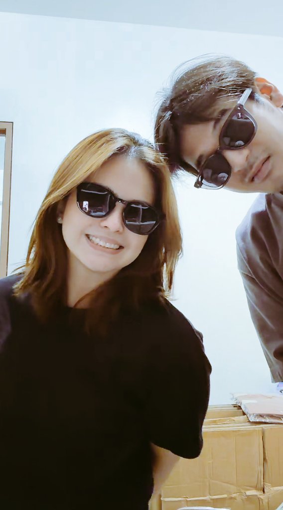 naypa_mutia's tweet photo. mag-asawa coded, wala akong masabi ang ganda ng mga shade's!!😭😭💞 https://t.co/KltjYsKMzt