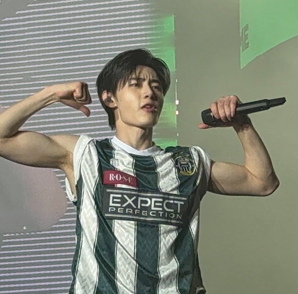 acil 🥺                                PAKDE 😭😭😭😭