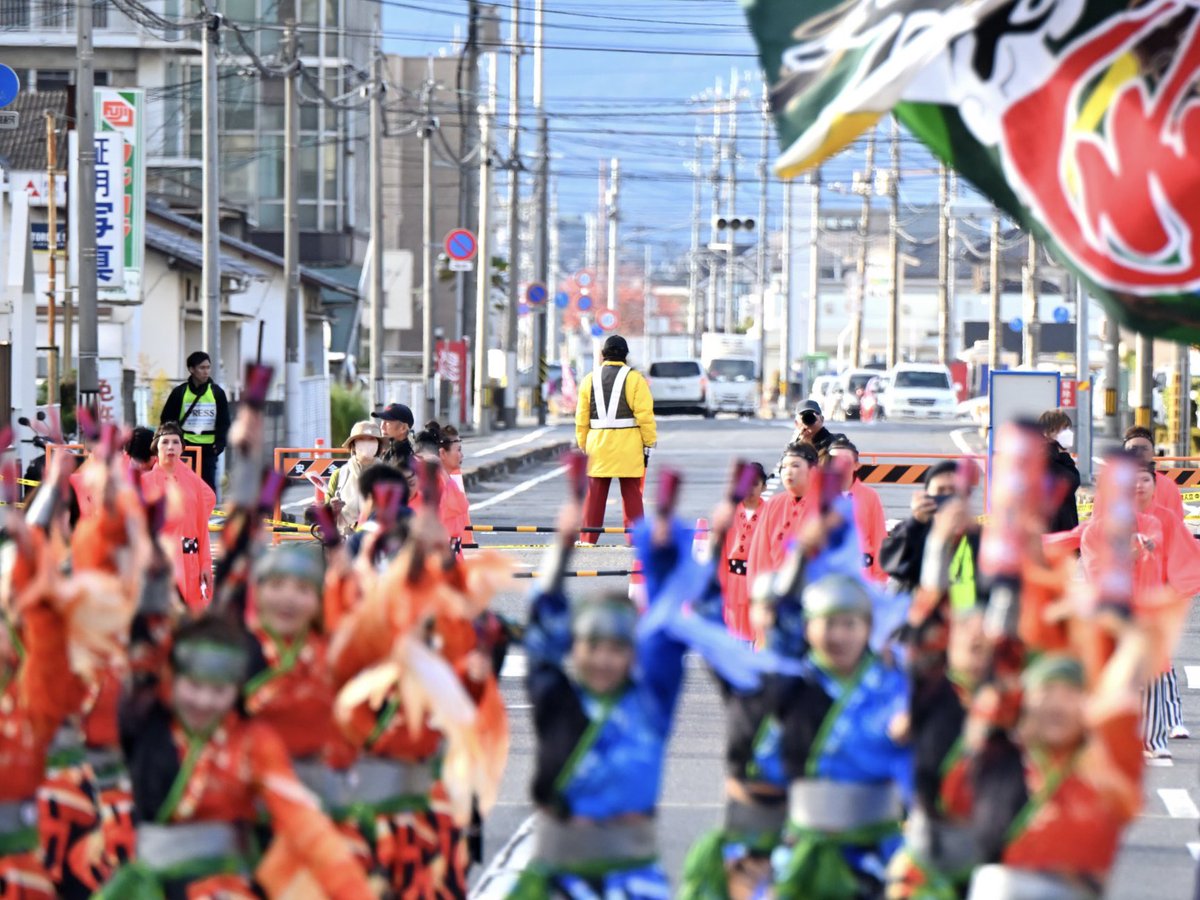 ごめんなさいね。
F8まで絞らないんで踊り子さん誰ひとりピント合ってません笑
つい働く男を撮りたくなるんです