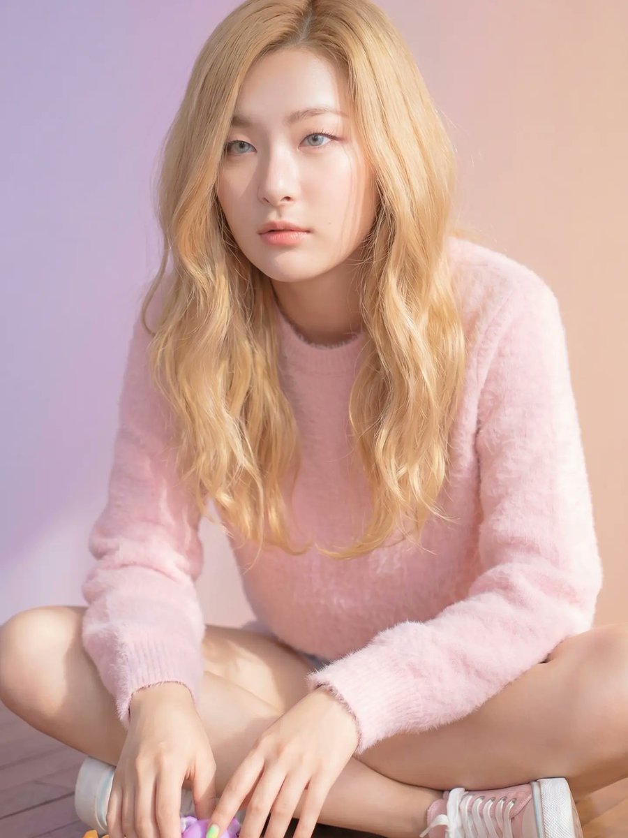 i love seulgi cosmic in eyes😘🐻👰‍♀️🇰🇷 tweet media