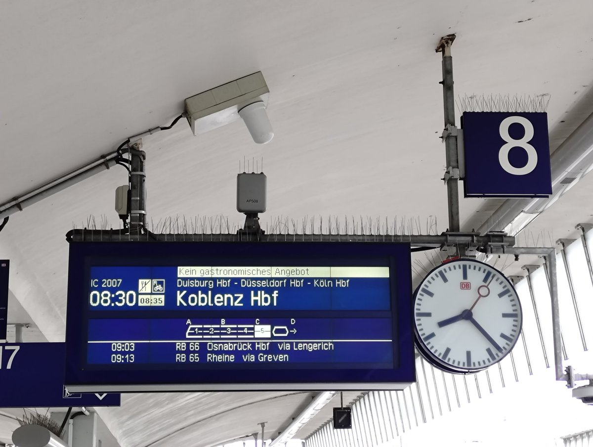 v_i_o_l_a's tweet photo. heute geht es nochmal nach #köln für einen beitrag zum #malis-studiengang, diesmal in sachen medienmanagement. #bibliothek #austausch #vernetzung #2026 #fachreferatsfreitag https://t.co/yi5oI2T6oE