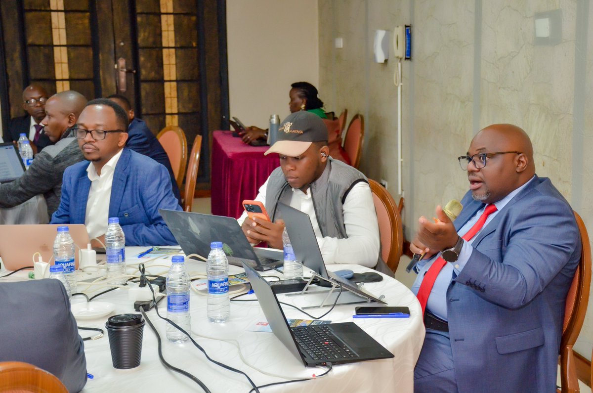 OneYoungAfrica's tweet photo. YouLead Africa was proud to represent and amplify the voices of young people from across the region at the 2-day Regional Validation Workshop on the EAC Artificial Intelligence Strategy held in Kampala 🇺🇬

Throughout the process, we contributed youth-led perspectives on key priorities—ensuring the Strategy reflects the realities, aspirations, and innovation potential of Africa’s largest demographic.

From skills development and digital inclusion to innovation ecosystems and ethical AI, our engagement reinforced one message: young people must not only be beneficiaries of AI—but active co-creators of its future.

As the Strategy moves toward approval and implementation under the East African Community framework, we remain committed to ensuring youth are meaningfully engaged at every stage.