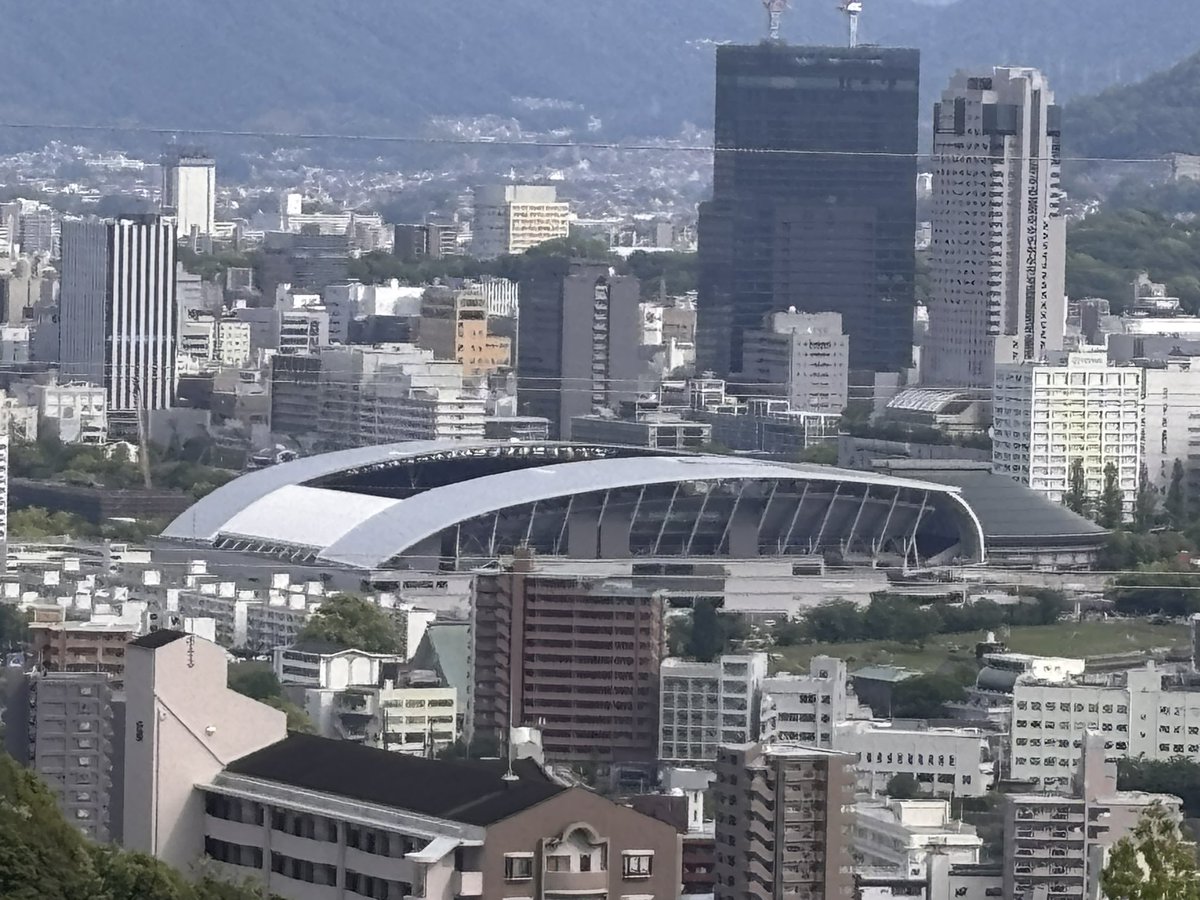 takemutsukun's tweet photo. いい景色🪟
サンフレの応援聞こえてくる⚽️ https://t.co/bqbSleuE5P