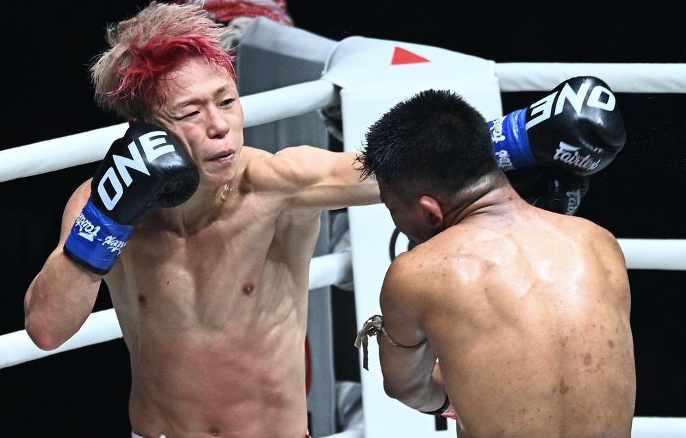 MAC_MMA_'s tweet photo. 改めて写真で見ると武尊とは思えないくらい右のガードめちゃくちゃしっかりしてるな

ジャブも蹴りも出てて完全体武尊って感じで何回でも見れるわこの試合 https://t.co/2CrqtdApFP