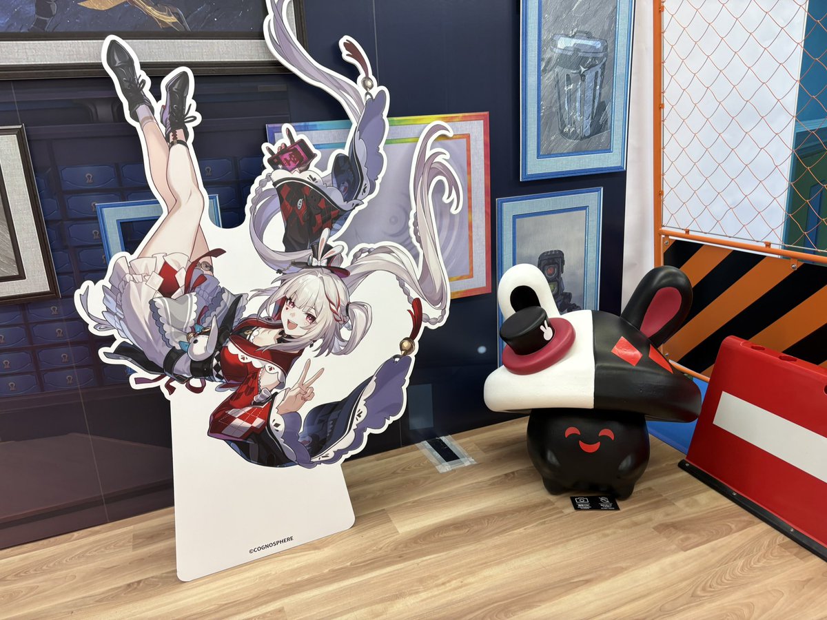 N_ze6o's tweet photo. アニメイトのスターレイル展示行ってきた！ https://t.co/hvfSAuMjRI
