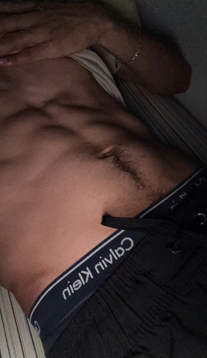 trrs_mr's tweet photo. abdomen nocturno? 😛 buenas noches https://t.co/zwUNPrxTEN