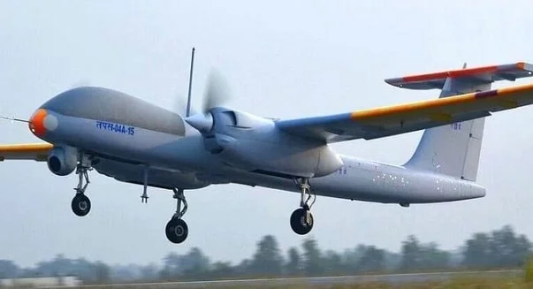 dainikshamtak's tweet photo. Boosting #AtmanirbharBharat! 🇮🇳 DRDO is sharing its TAPAS UAV tech with private firms to fast-track domestic production. This strategic move supports the mega tri-services tender for 87 MALE drones, strengthening India’s aerial surveillance.

#DRDO #TAPASUAV #MakeInIndia https://t.co/uNu1LNQNx8