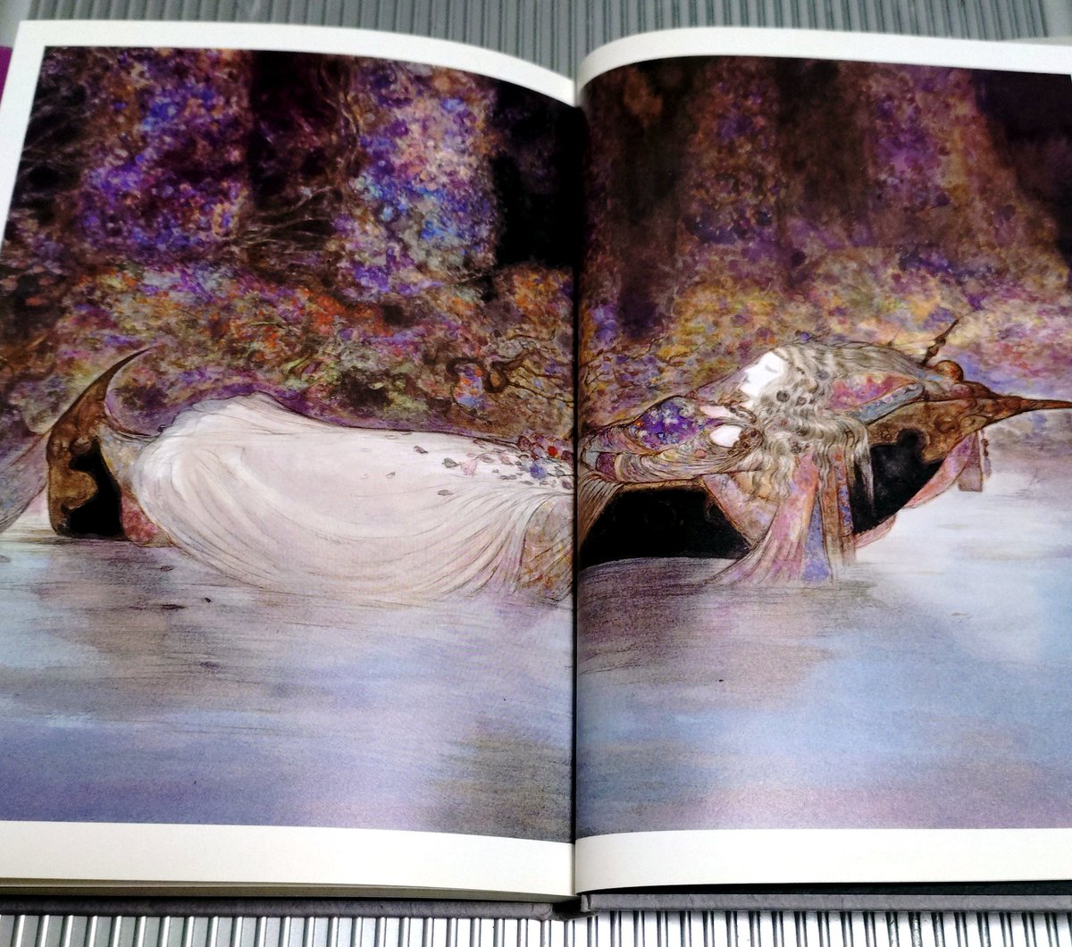 これ偶然手に入った31年前のケルト神話とアーサー王伝説についての本