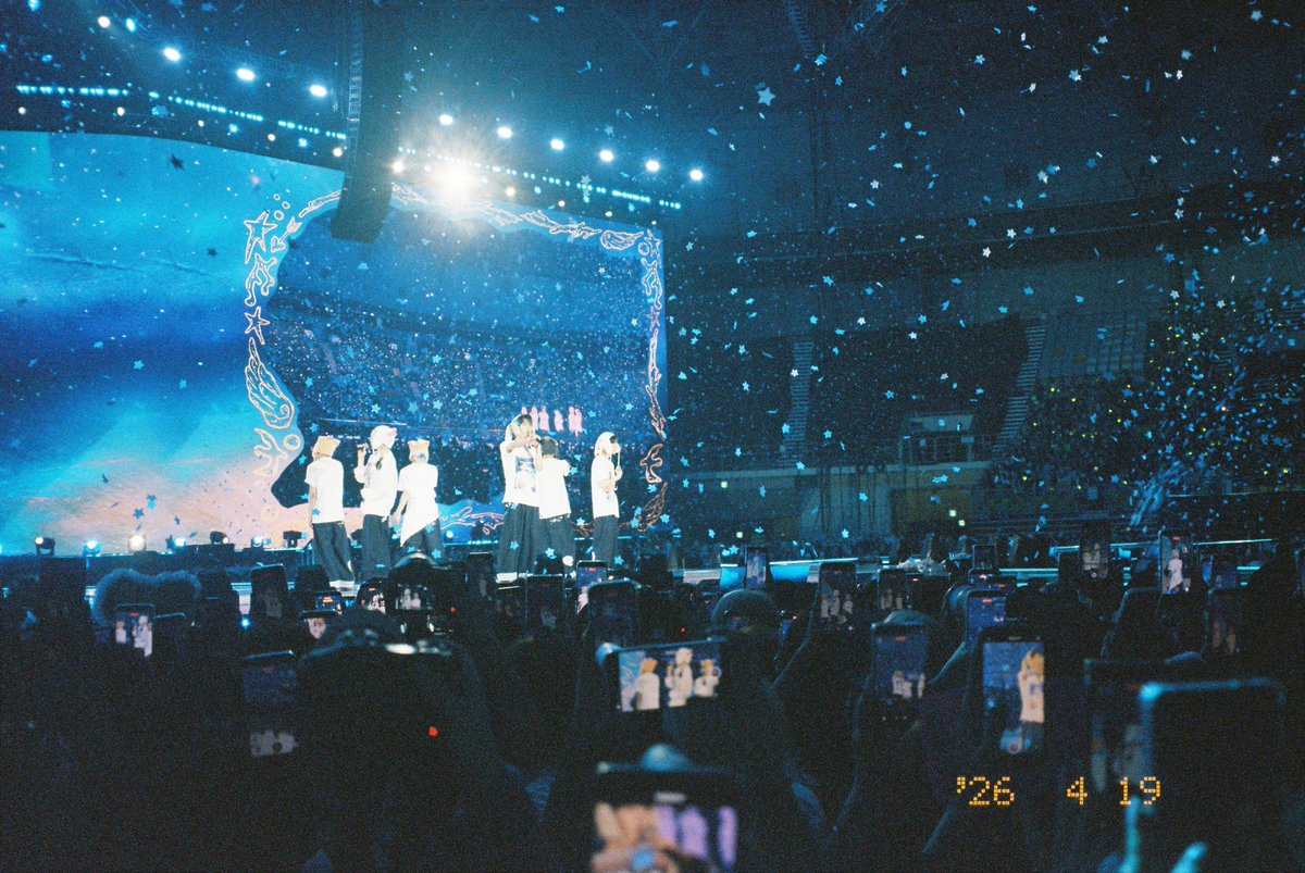 blu_ulbdd's tweet photo. 아직도 아워위시가 좋아… https://t.co/J5bTF2IY3E