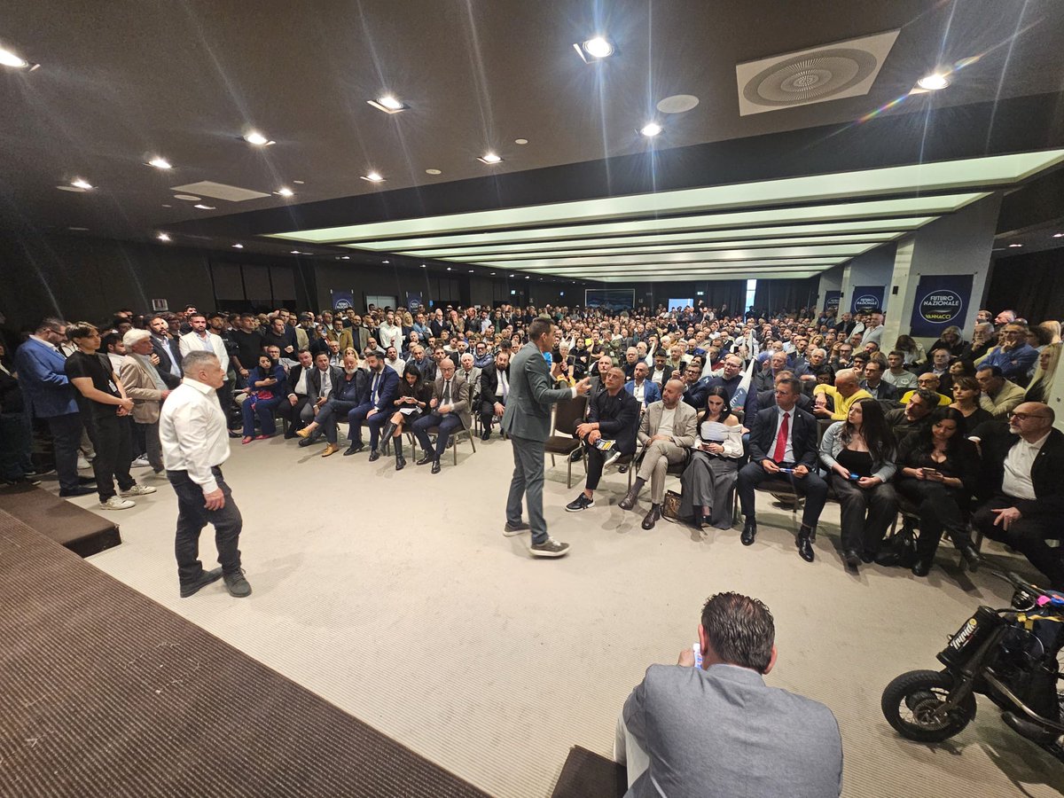 Roberto Vannacci tweet media
